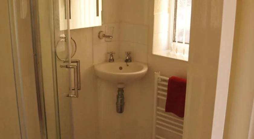 Robyns Guest House Room Only
