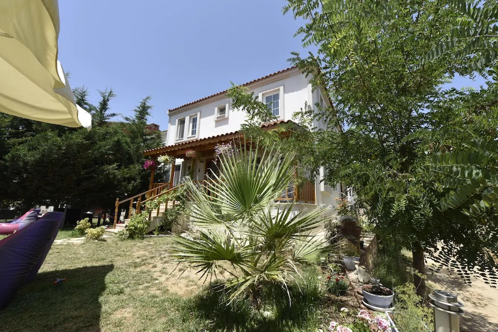 Le Mansion Otel