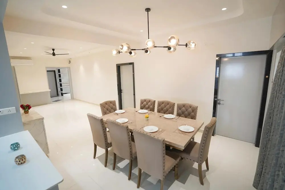 Aurelia Apartment By Red Olive 4bhk 30min Hitech
