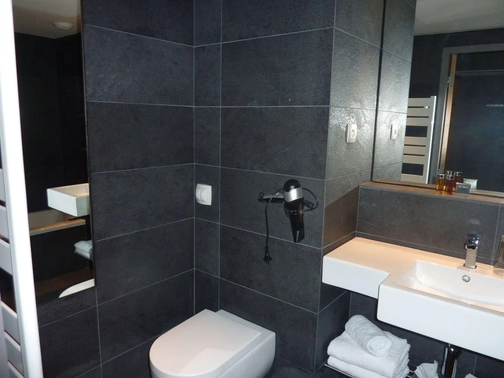 Anova Hotel & Spa