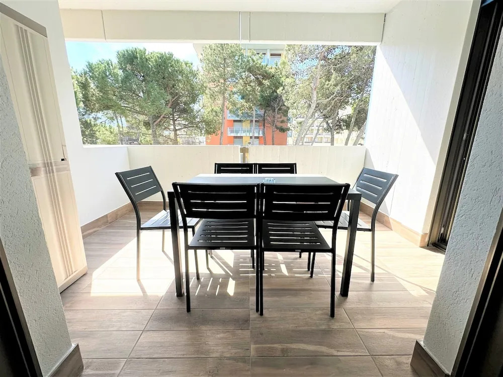 Stylish Bibione Flat With Pool Access
