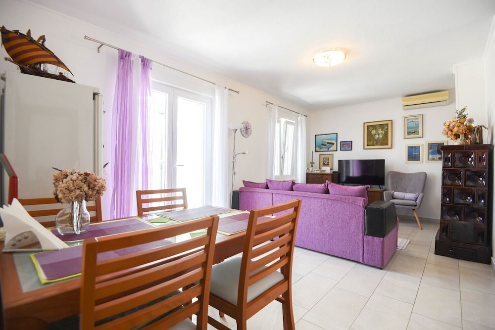 Apartment Maja