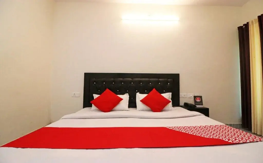7 Mile Stone By OYO Rooms
