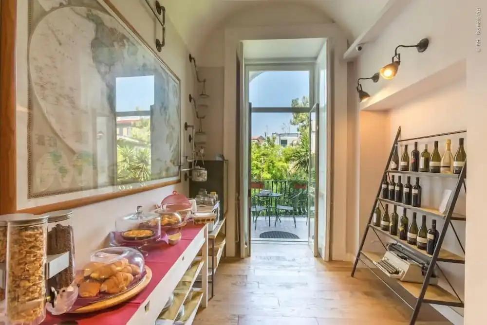 The Bellini House by House In Naples