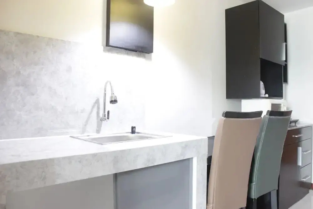 Spacious 1BR with Great View at Marbella Suites Dago
