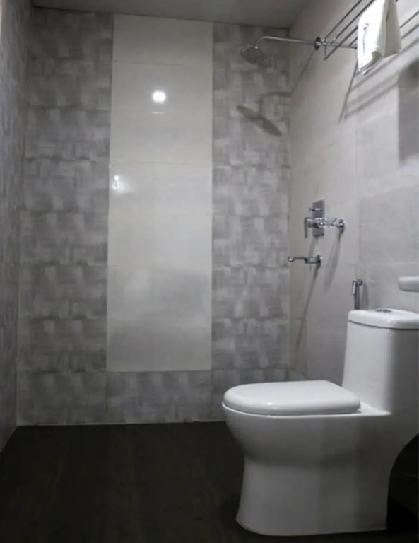 Hotel Aloka Inn