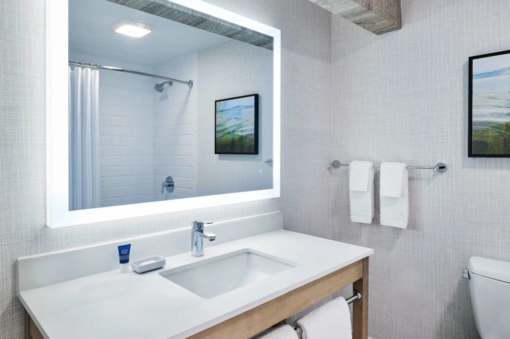 Four Points by Sheraton Salt Lake City Airport