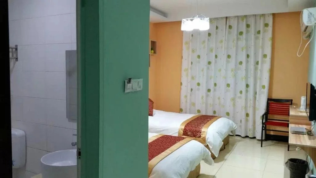 1 Qingnian Inn