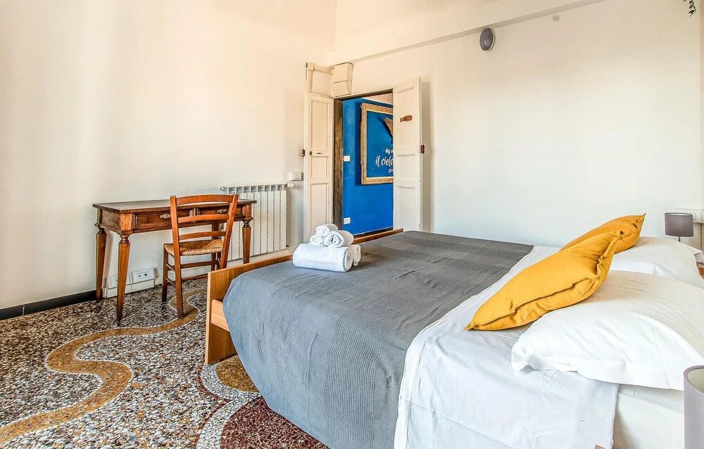 Beautiful Apartment in Genova With Wifi and 4 Bedrooms