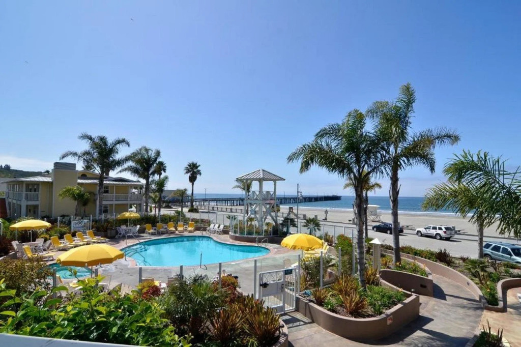 Avila Lighthouse Suites