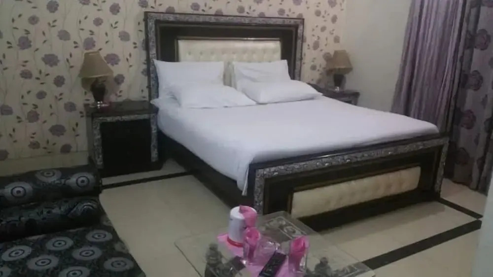 Diamond Hotel
