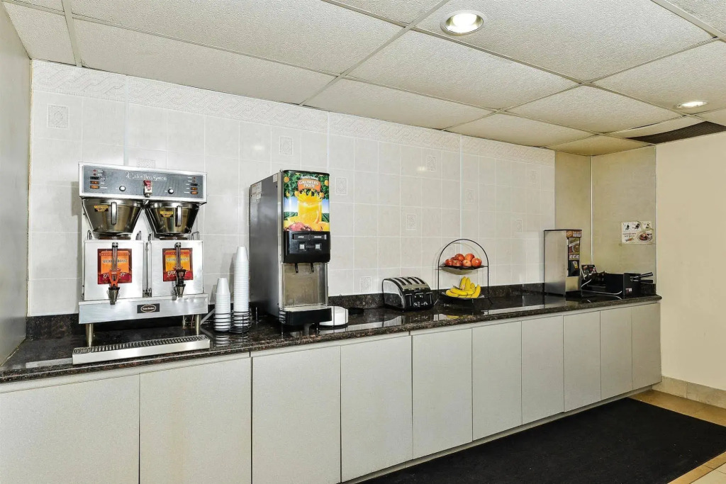Americas Best Value Inn - Omaha