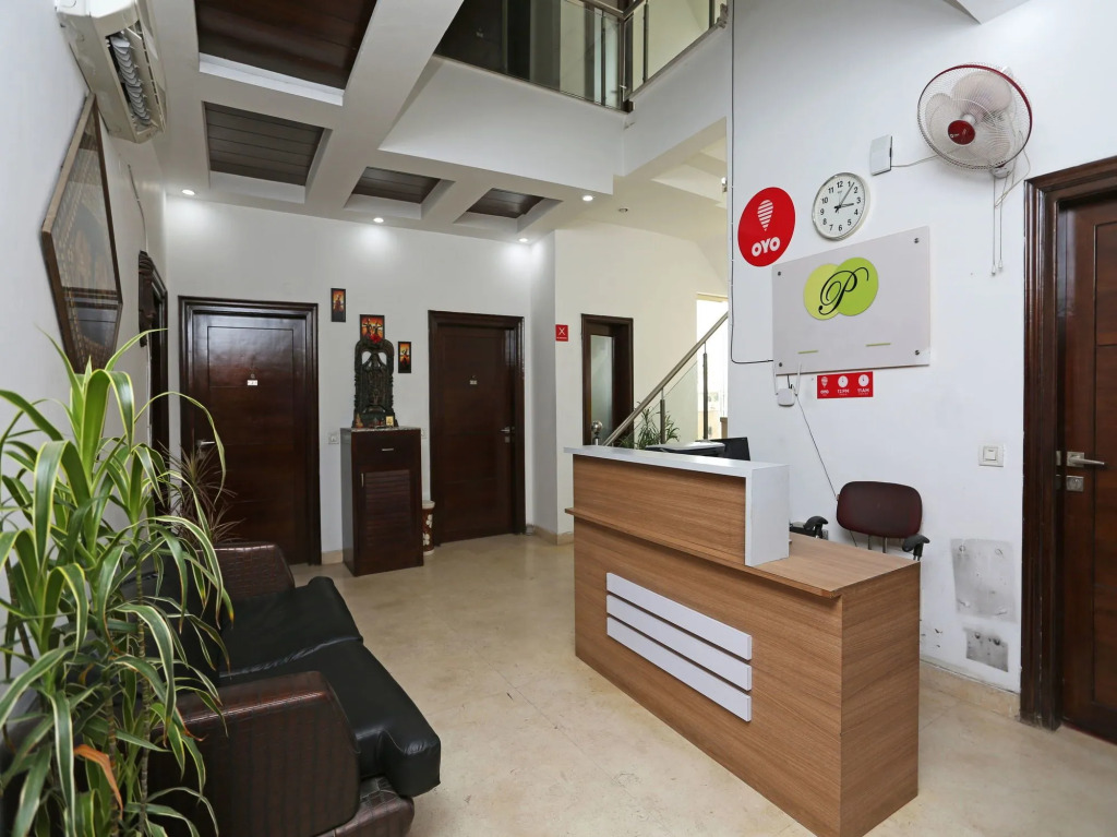 Hotel Pacific Inn Suites by OYO Rooms