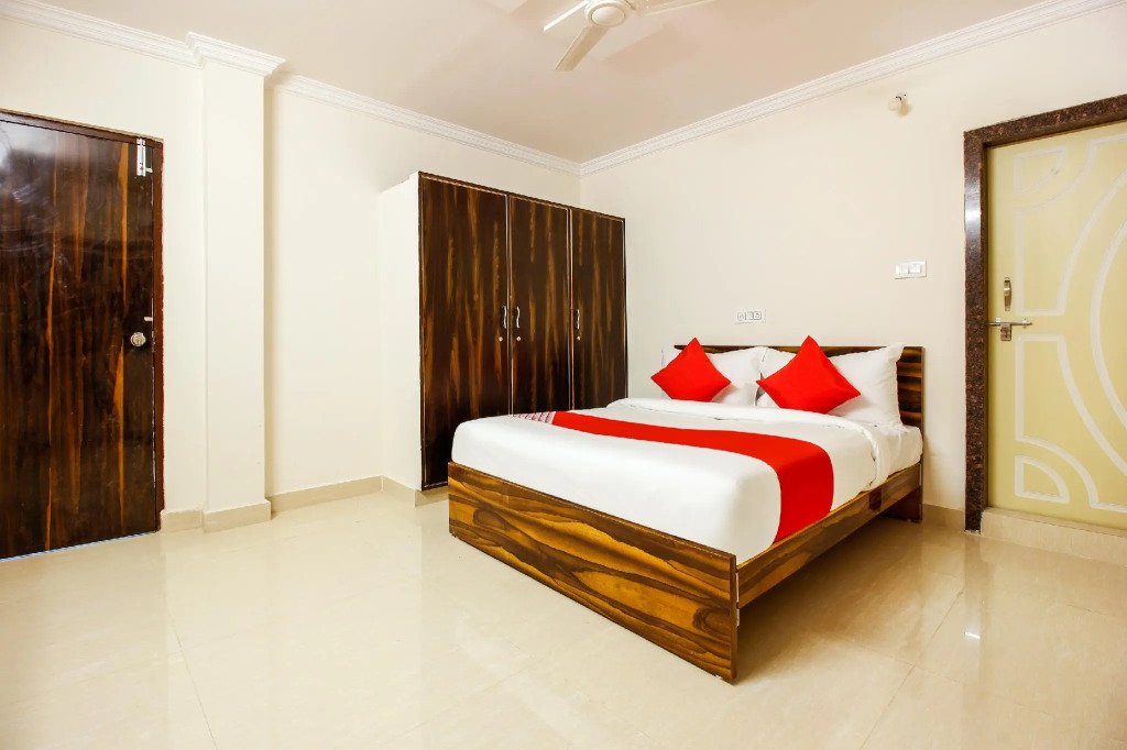 OYO Flagship 41994 Balaji Hotel