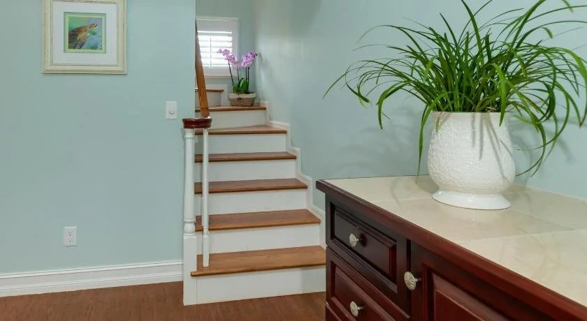 SeaGlass Inn