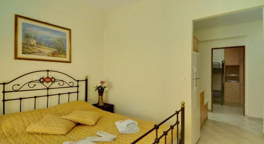 Acrothea Hotel