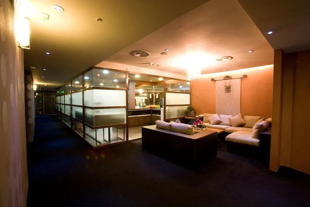 H.M.Hotel