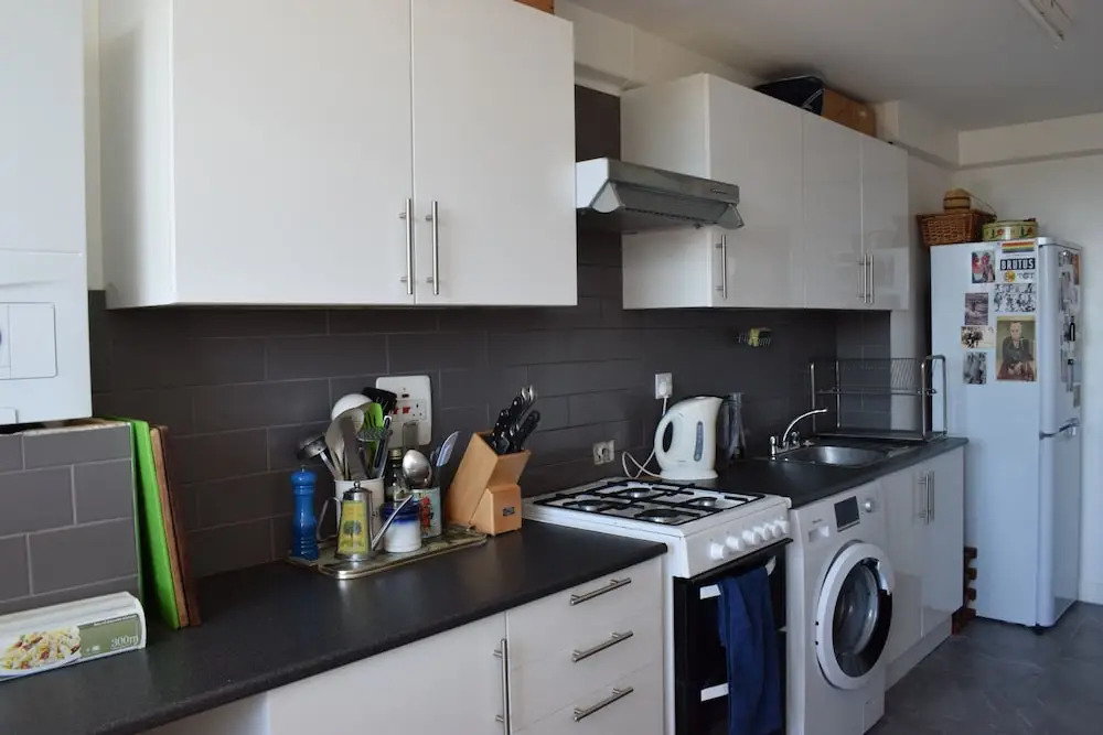 2 Bedroom Apartment Near Central London