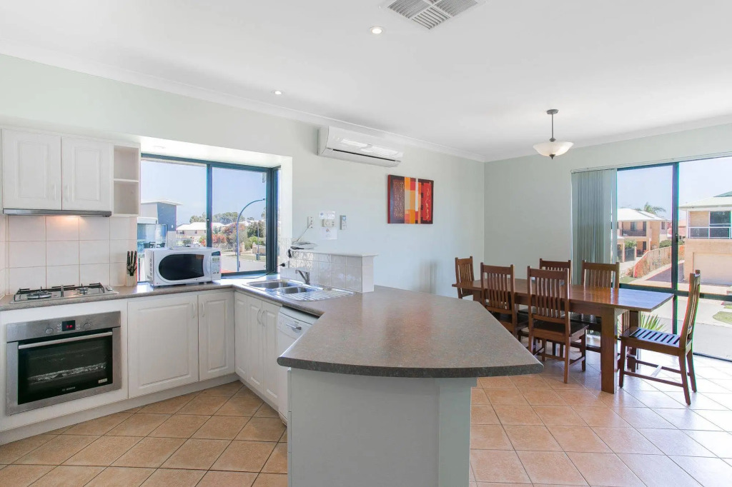 Seahaven by Rockingham Apartments