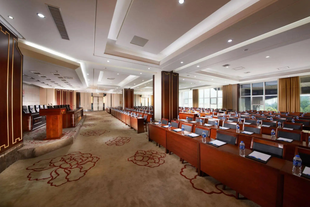 Holiday Inn Express Luoyang City Center by IHG