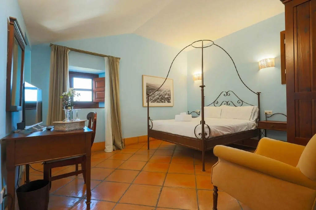 Hotel Tugasa Castillo de Castellar