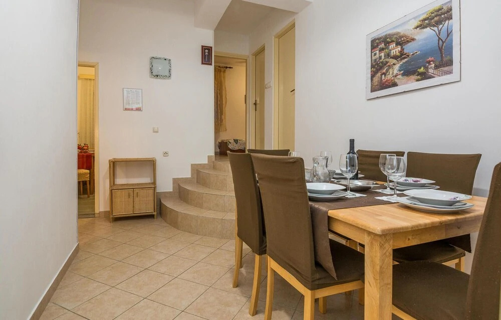 Awesome Home in Vir With Wifi and 5 Bedrooms