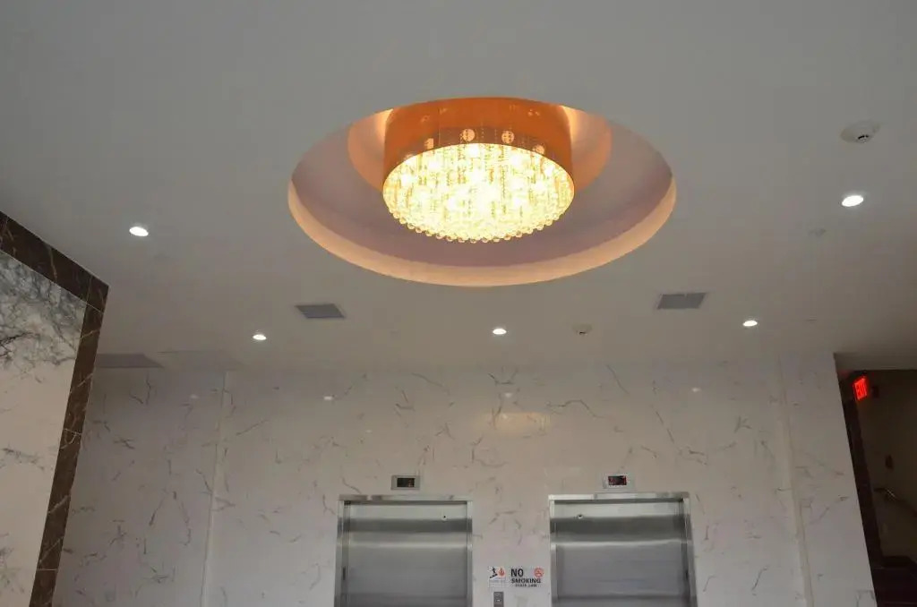 LIC Plaza Hotel