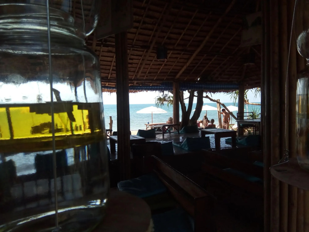 Lanta L.D. Beach Bungalow
