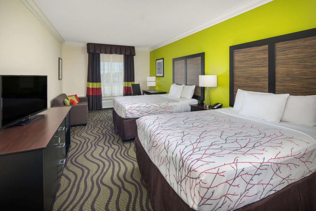 La Quinta Inn by Wyndham Calhoun South I-75