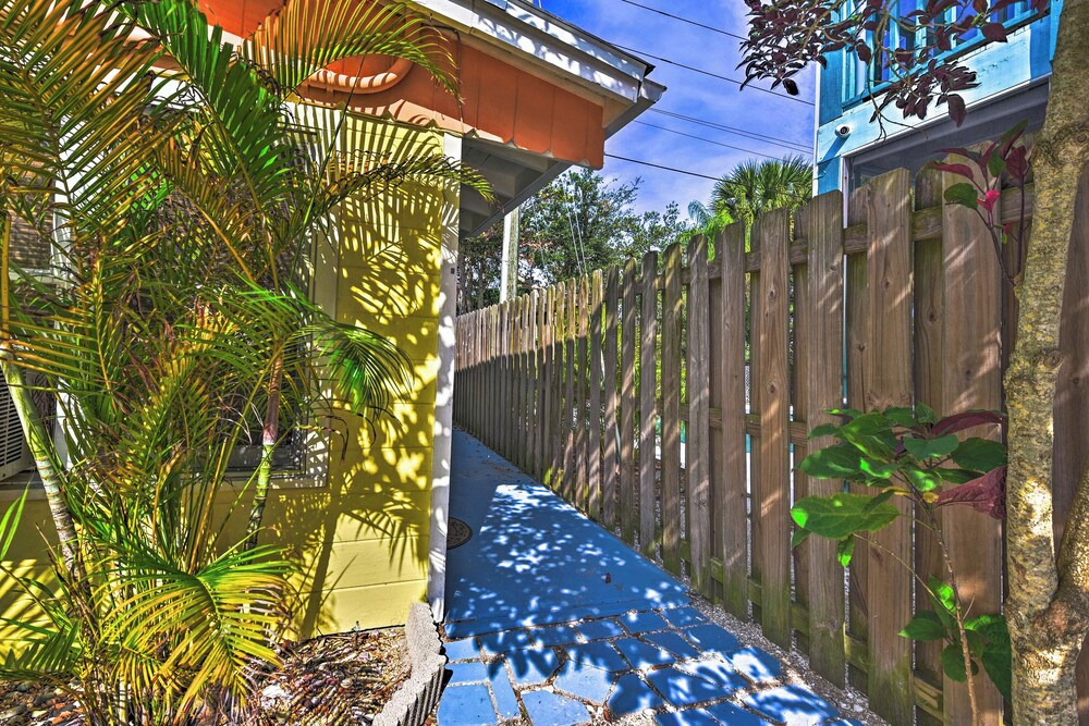 Remodeled Siesta Key Escape Walk to the Beach!