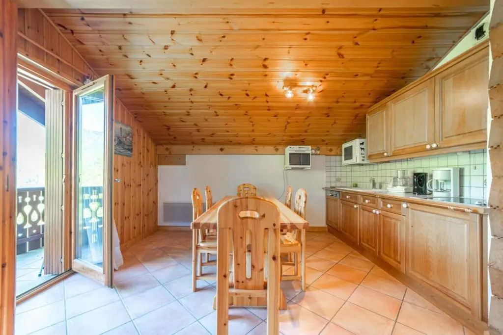 Furnished apartment near village and lifts