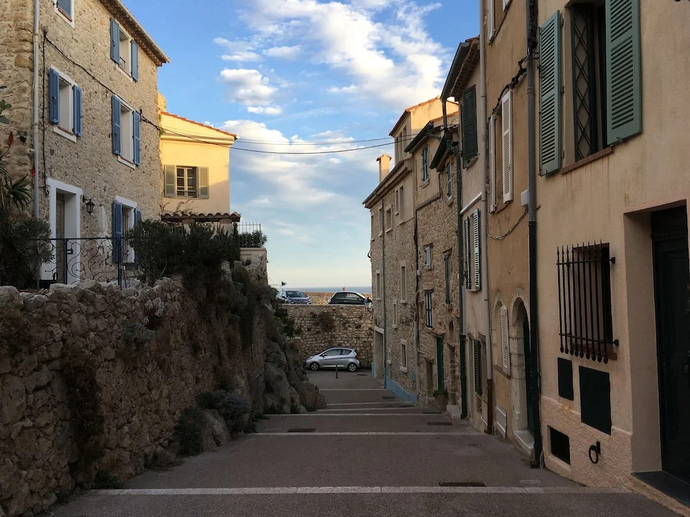 Stay In Antibes