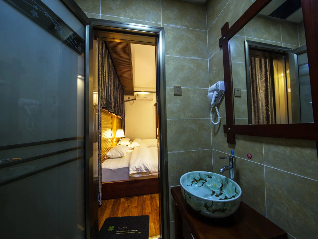 Zhangjiajie Family Inn