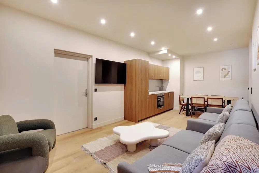 Spacious Apartment - 2br/10p - Place D'italie