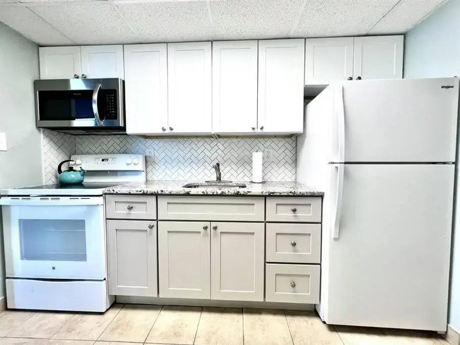 *OCEANFRONT FRESH RENO*KING Bed*Pool*Hot Tub*Approved Dogs*W54