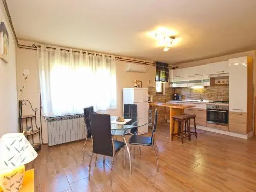 Apartments Dragica 1312