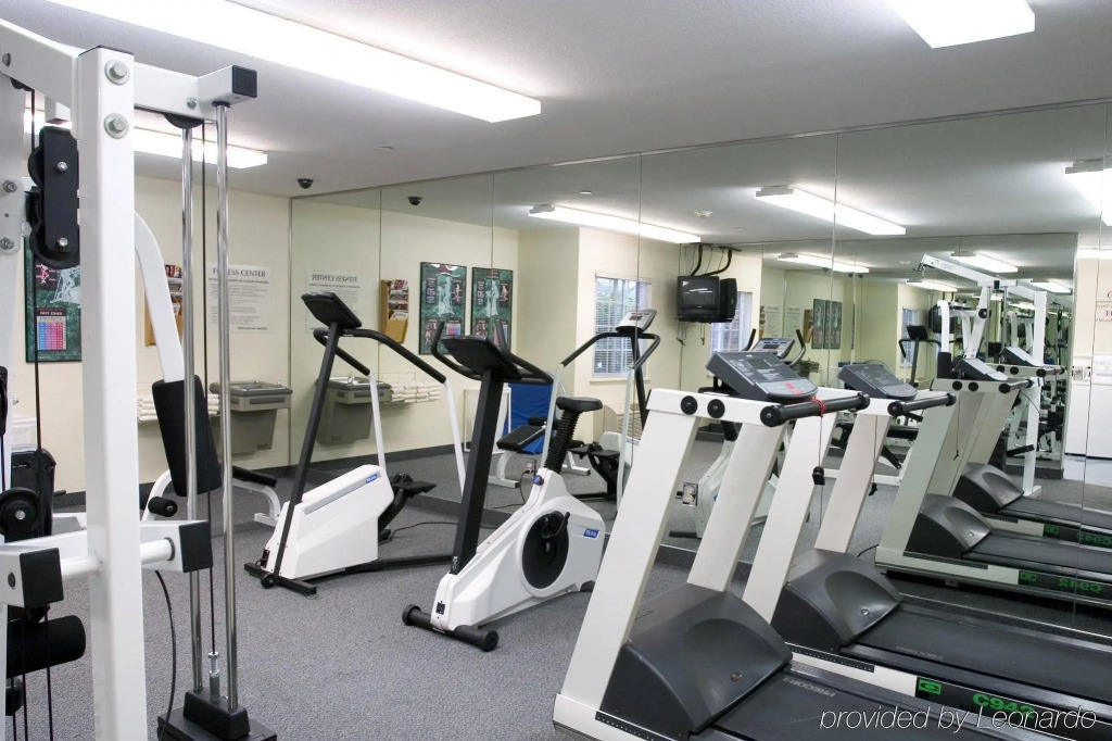 Sonesta Simply Suites Cleveland North Olmsted Airport
