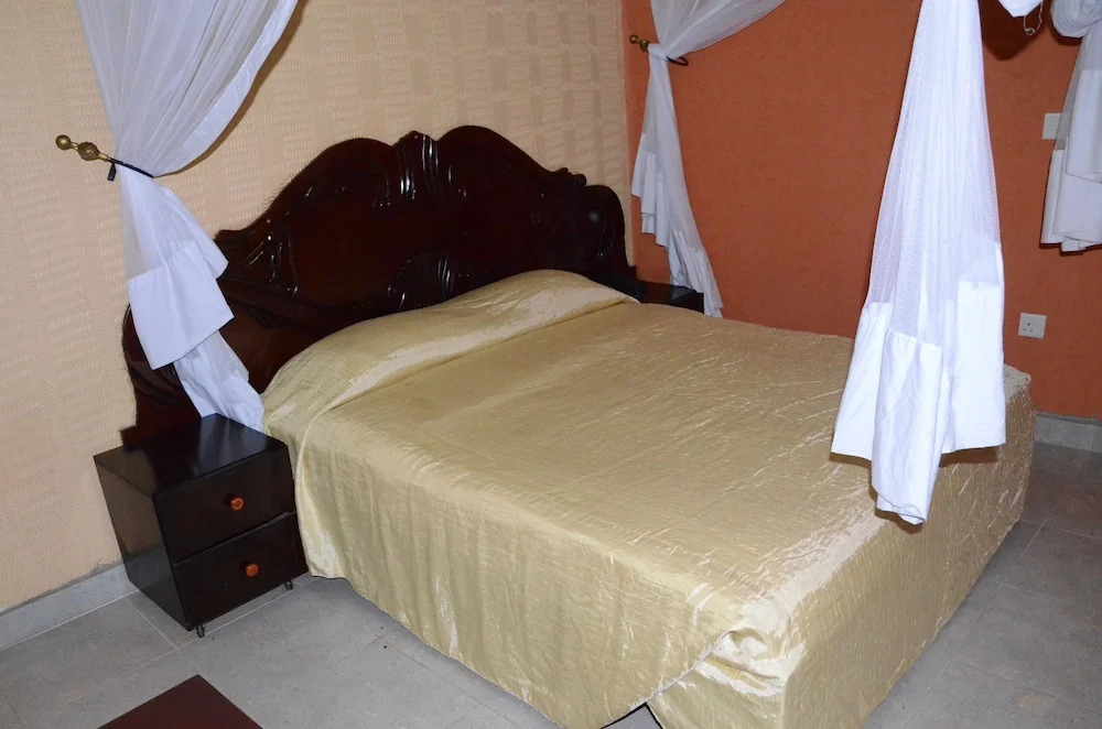 Stedmak Suites and Annexe