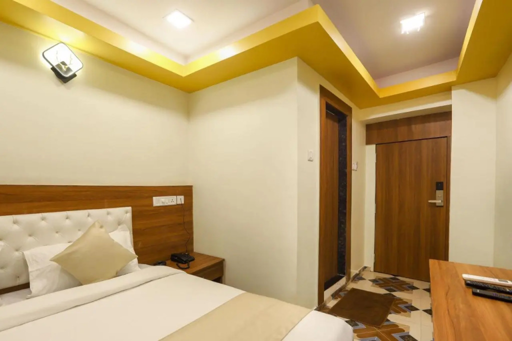 Hotel Jodiya - Near CST
