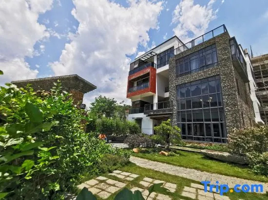 Youran Shanju Hostel