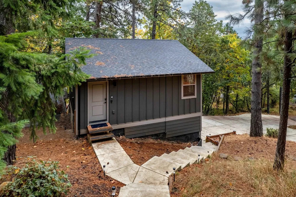 Evergreen Retreat A 30 Night Minimum 3 Bedroom Home