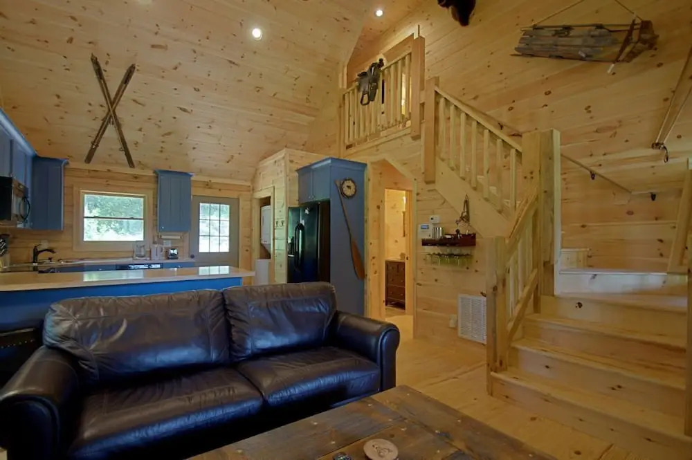 Taj's 3 Bedroom Cabin - 3 Br Cabin