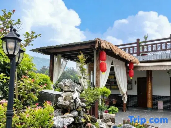 Shaoshan Love Shaoshan Talk · Mountain Scenery Courtyard Resort Garden B&B