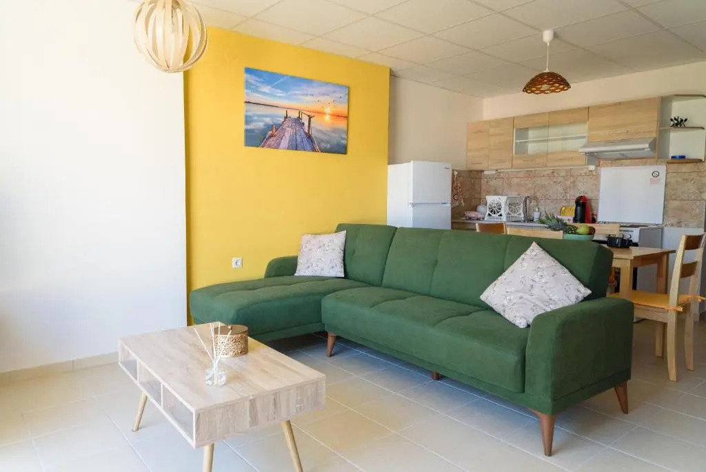 Amelia 3 Luxury Apartments