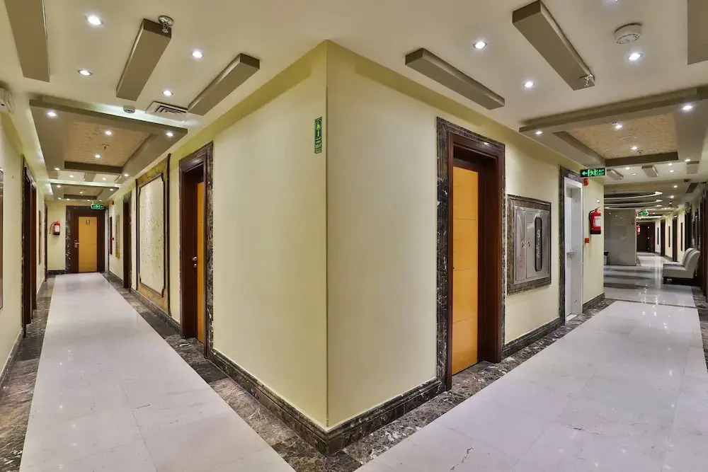 OYO 418 Hotel Manazil Al Hour 2