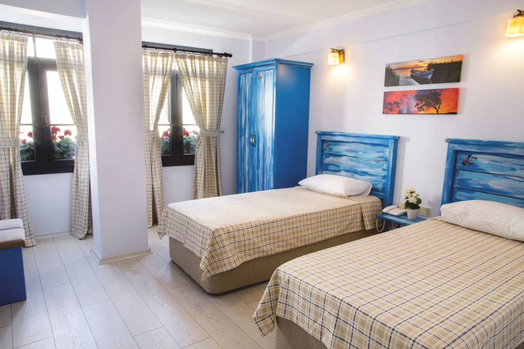 Mai Hotel