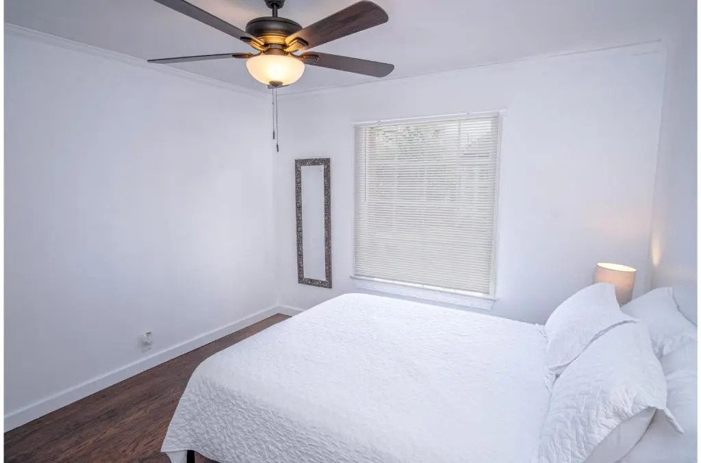 Tranquil Getaway 3br/2ba Near Downtown