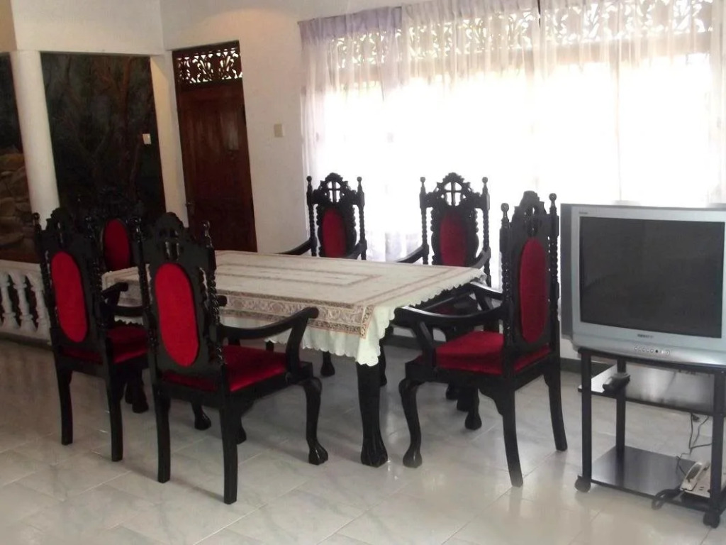 Villa Lochana