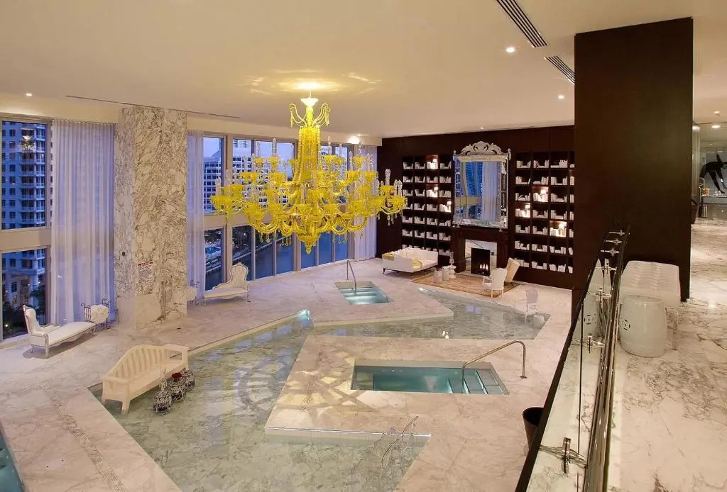 Deluxe 5 Star Condo Iconbrickell@25Th, Free Spa/Gym/Pool