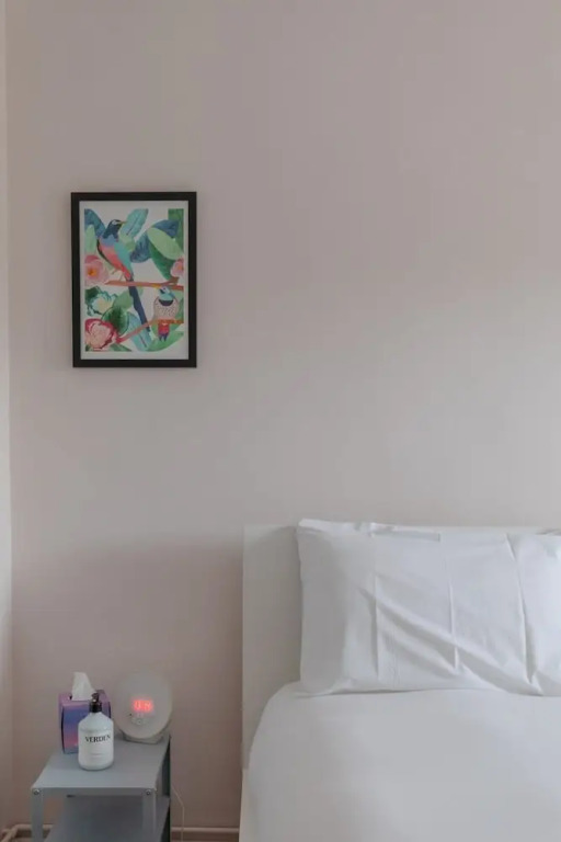 Scandi-style 2BD Maisonette W/garden Brick Lane!